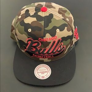 Chicago Bulls Mitchell and Ness Strapback Hat